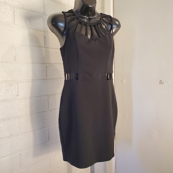 Little black dress - Picture 5 of 5